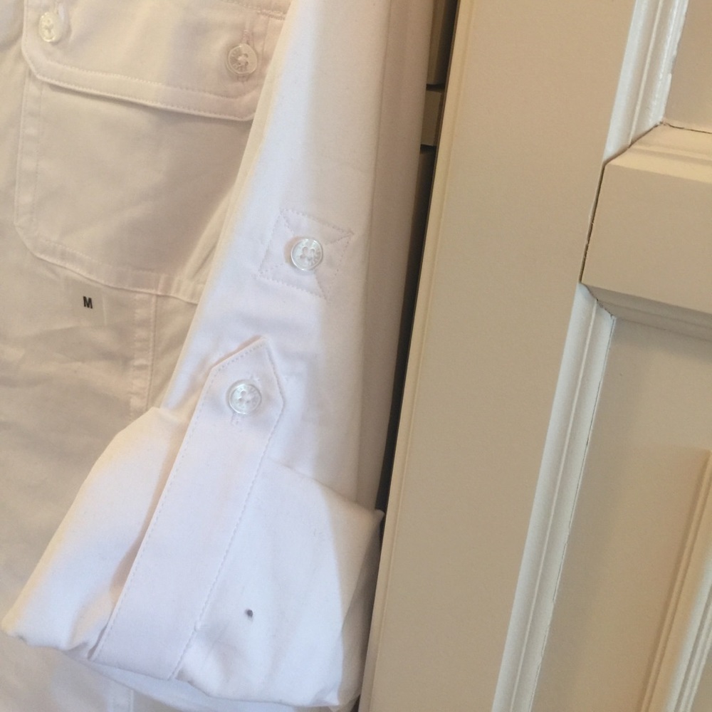 Button up top - Picture 5 of 5